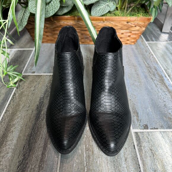A.N.A Diablo memory foam Faux Leather Reptile Black Ankle Western boot Size 8 - Picture 1 of 9